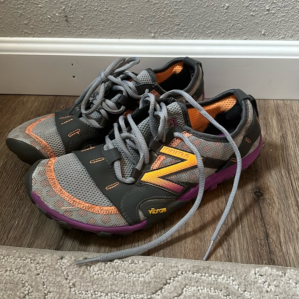 Women’s New Balance Minimus barefoot tennis shoes